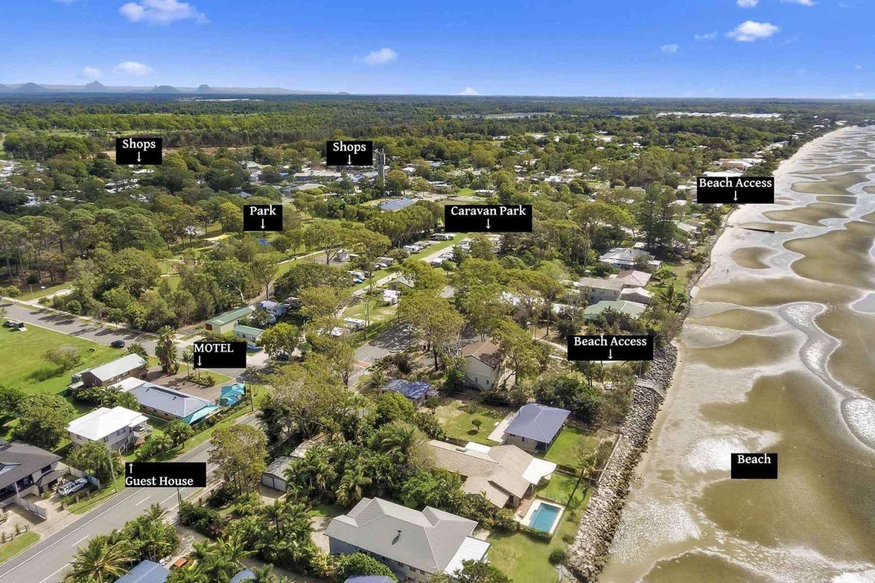Beachmere Palms Motel Buitenkant foto